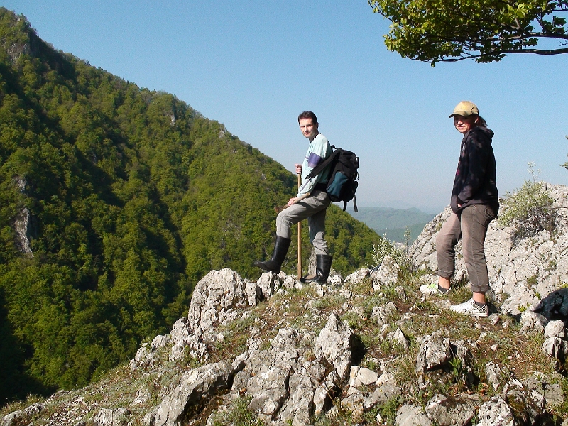 DSC00232.JPG - Ivan a Nikola na vyhliadke nad Manínskou tiesňavou